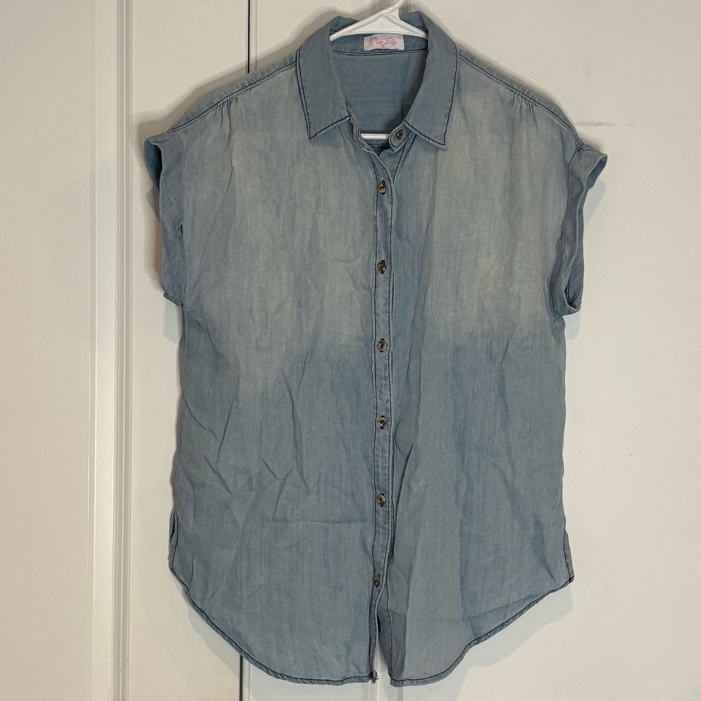 Pink Lily Blue Chambray Cap Sleeve Button Front Shirt S